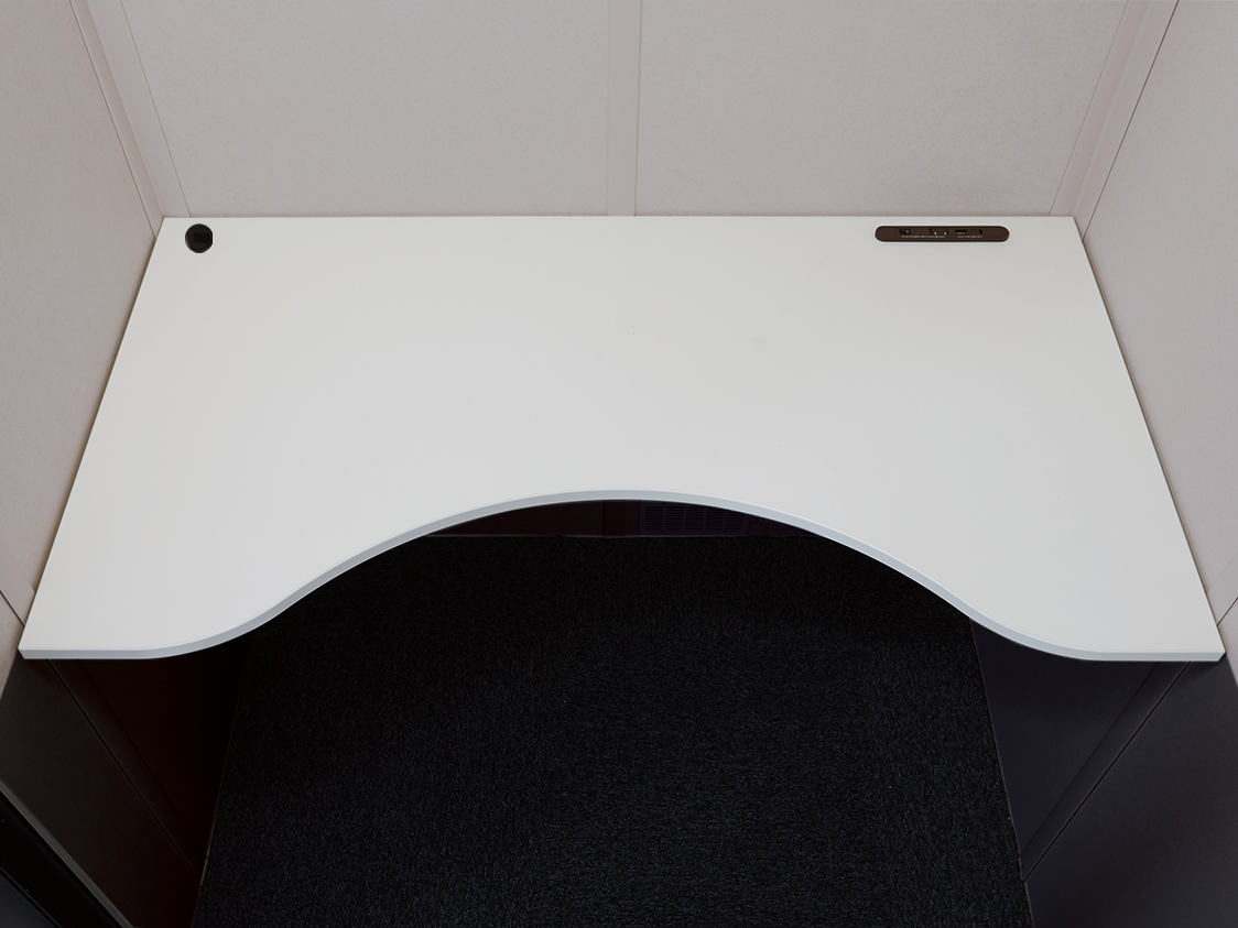 広々使える天板形状